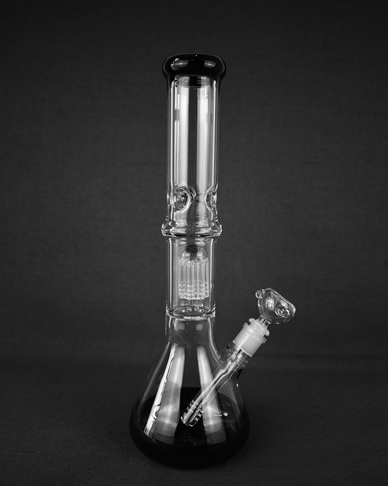 Classic Helix Black Beaker Bong with Ice Pinch