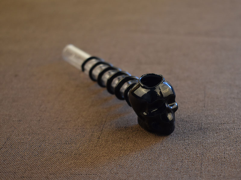 Black Skull Oil Burner Pipe