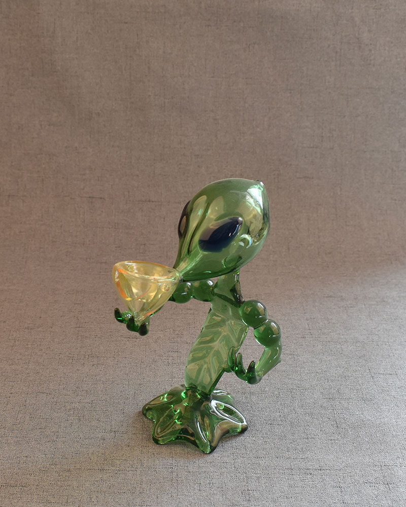 Alien Water Rig Smoking Pipe Green Glass